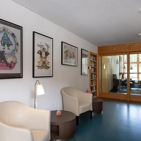 ベッド・アンド・ブレックファスト Shima-davos 3*