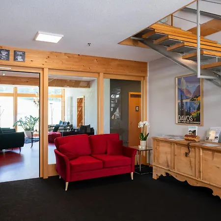 Shima-davos Bed and breakfast 3*