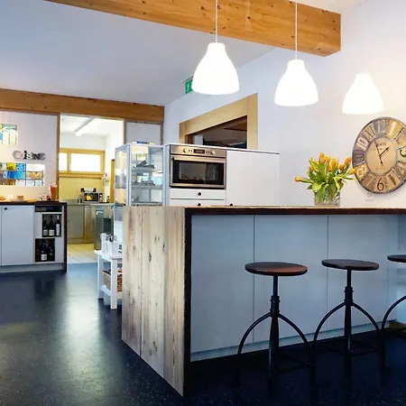 Bed & Breakfast Shima-davos 3*
