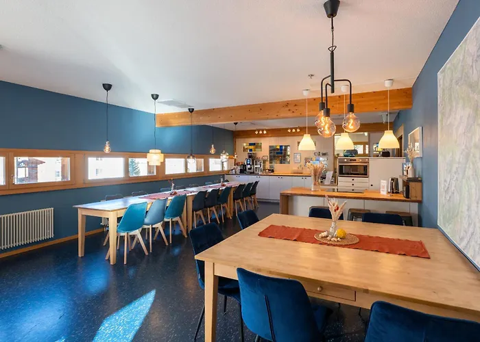 Shima-davos Nocleg ze śniadaniem 3*